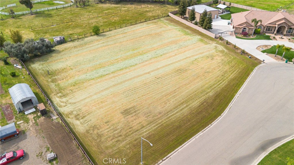 965 N Bryant Ct, Merced, CA 95341