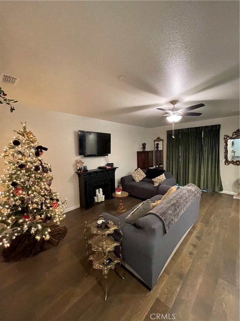 1478 Woodbury Ct, Merced, CA 95348