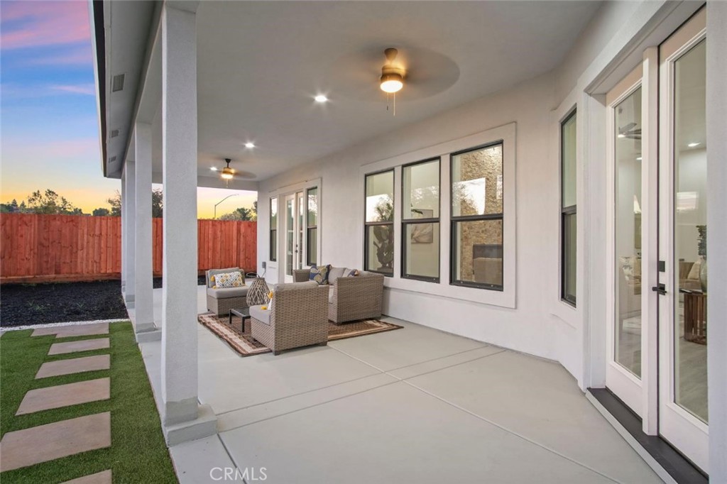 10221 Savannah Ct, Oakdale, CA 95361