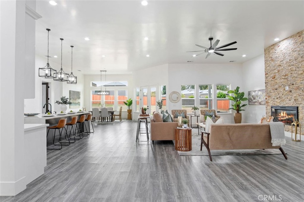 10221 Savannah Ct, Oakdale, CA 95361