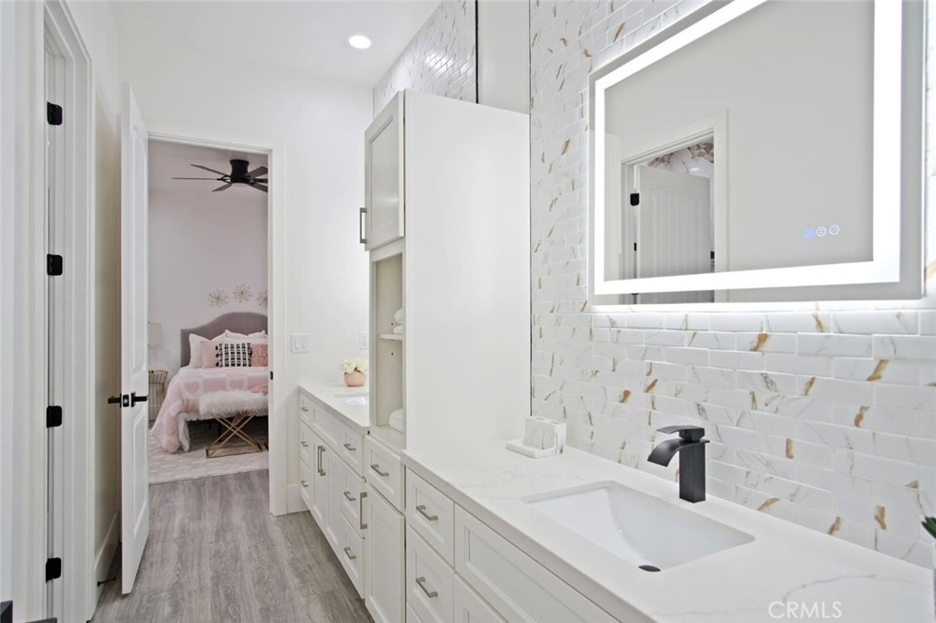 10221 Savannah Ct, Oakdale, CA 95361