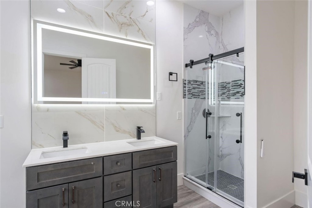 10221 Savannah Ct, Oakdale, CA 95361