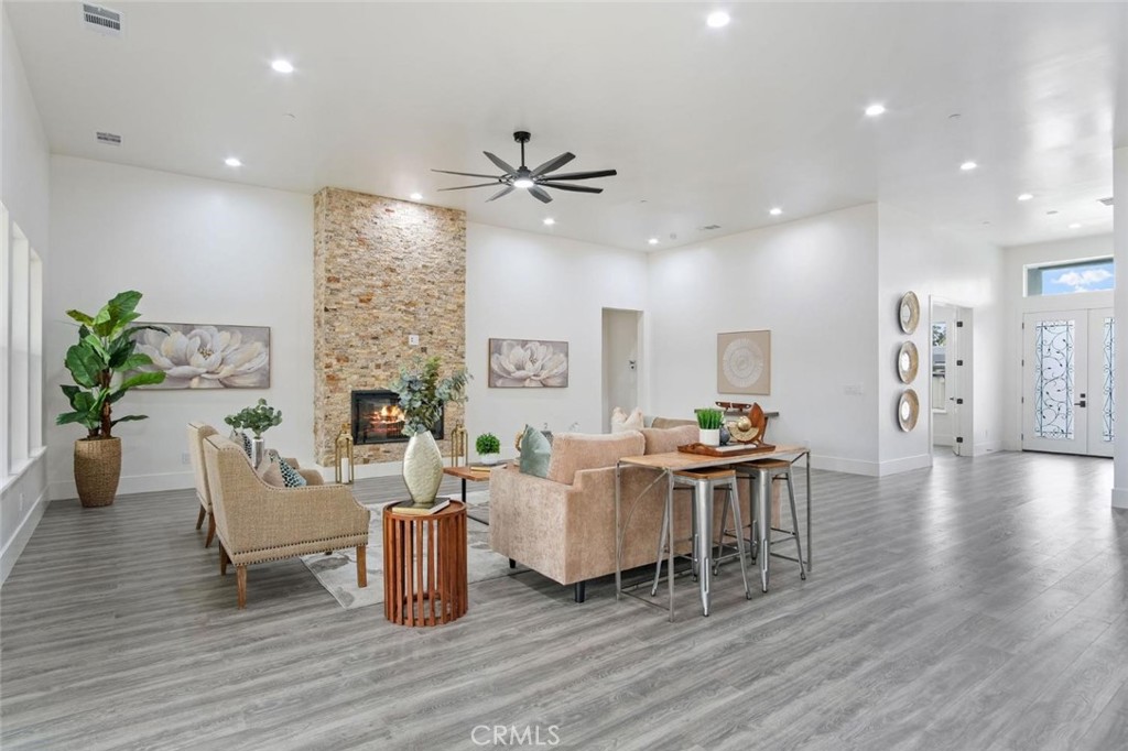 10221 Savannah Ct, Oakdale, CA 95361