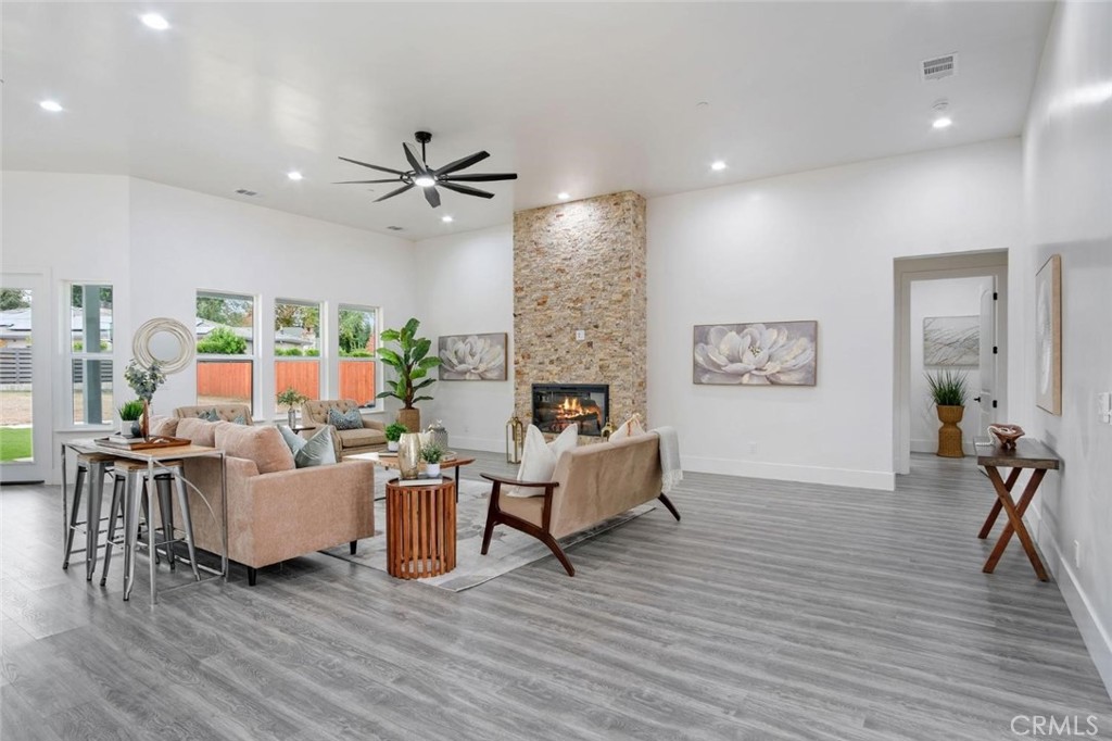 10221 Savannah Ct, Oakdale, CA 95361