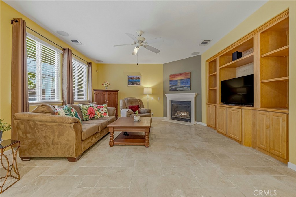 1258 Avignon, Merced, CA 95348