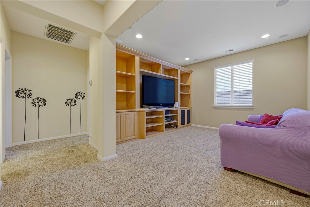 1258 Avignon, Merced, CA 95348