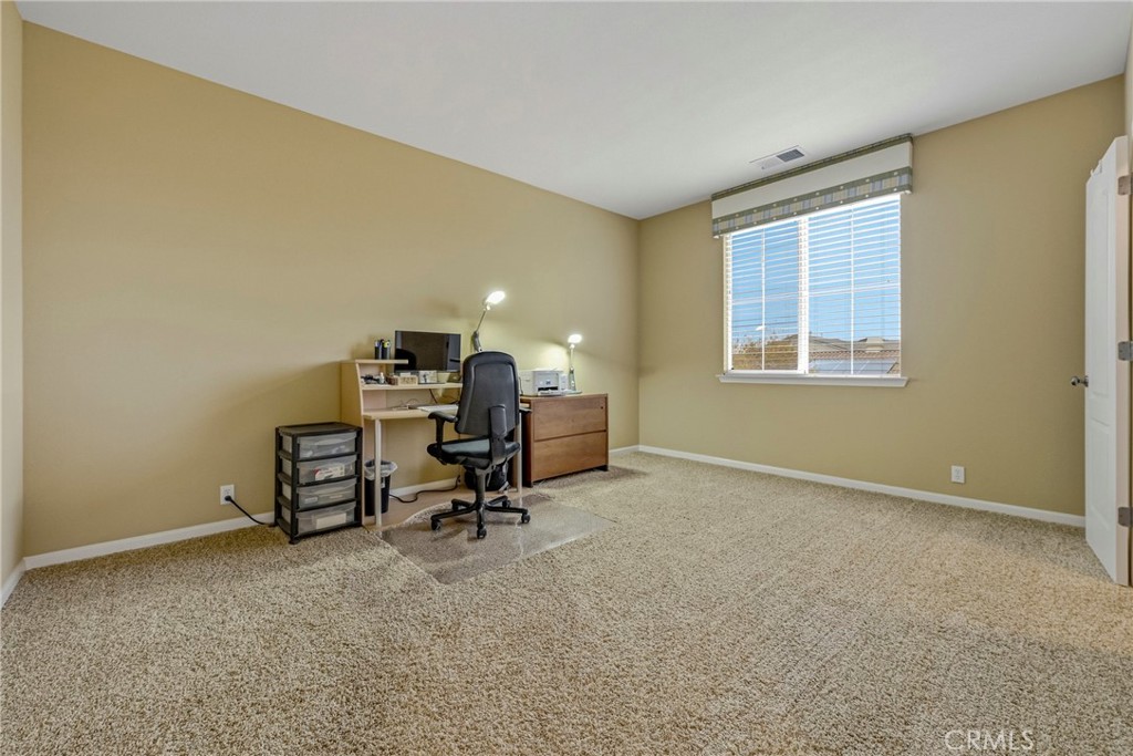 1258 Avignon, Merced, CA 95348