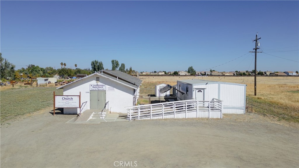 21562 Reynolds Ave, Dos Palos, CA 93620