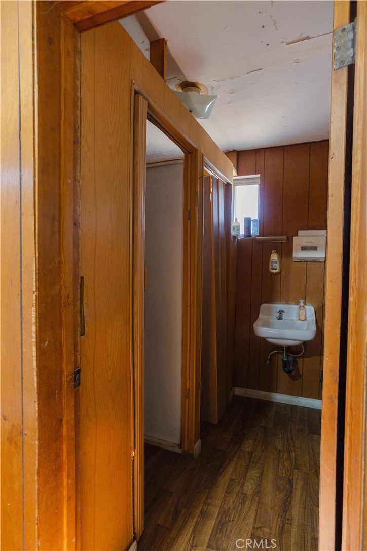 21562 Reynolds Ave, Dos Palos, CA 93620