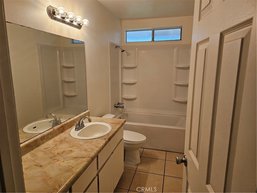 3270 Austin Ave, Merced, CA 95348