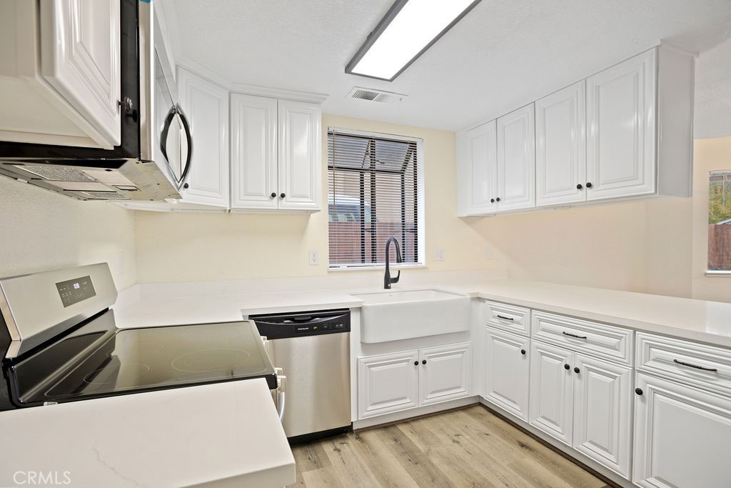 1743 Woodworth Ave, Modesto, CA 95351