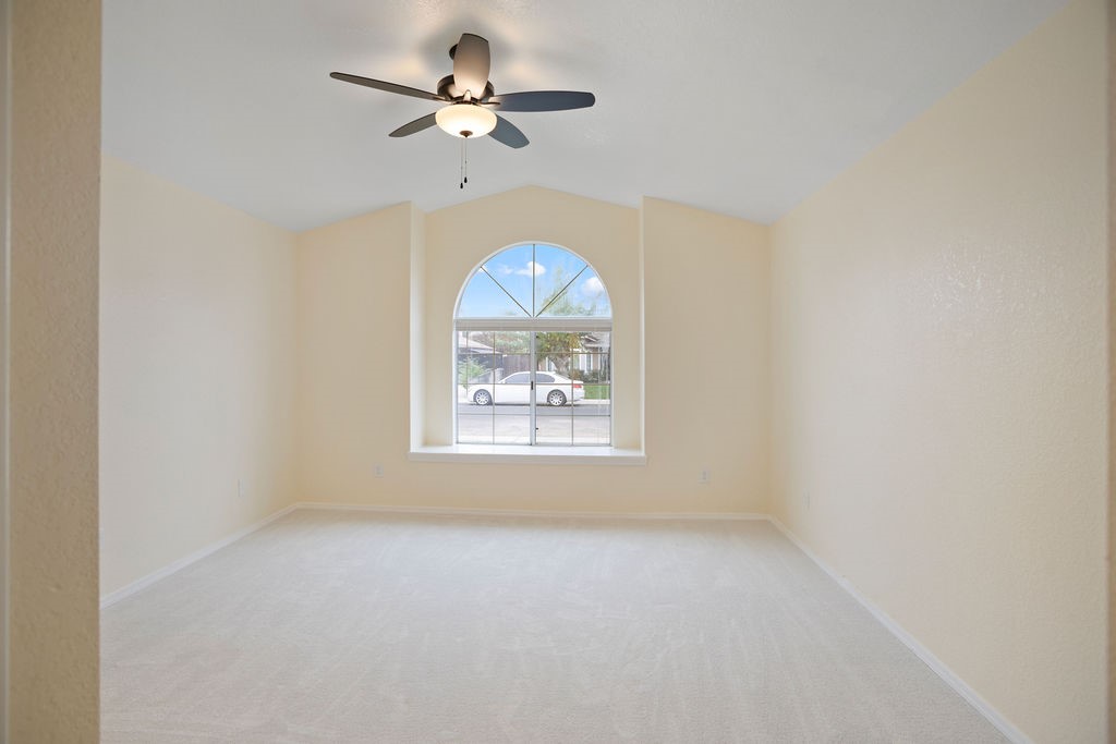 1743 Woodworth Ave, Modesto, CA 95351