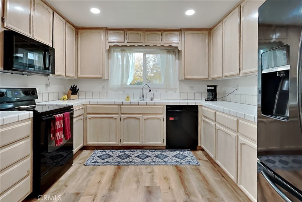 1947 Shadow Park Dr., Turlock, CA 95380