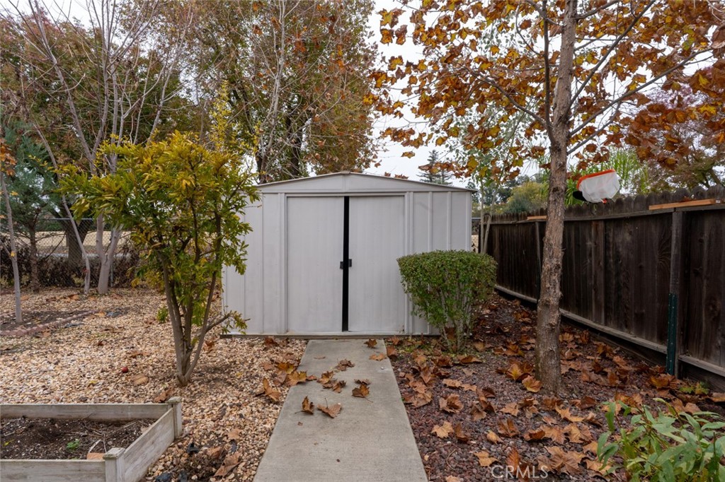 744 Bluff, Los Banos, CA 93635