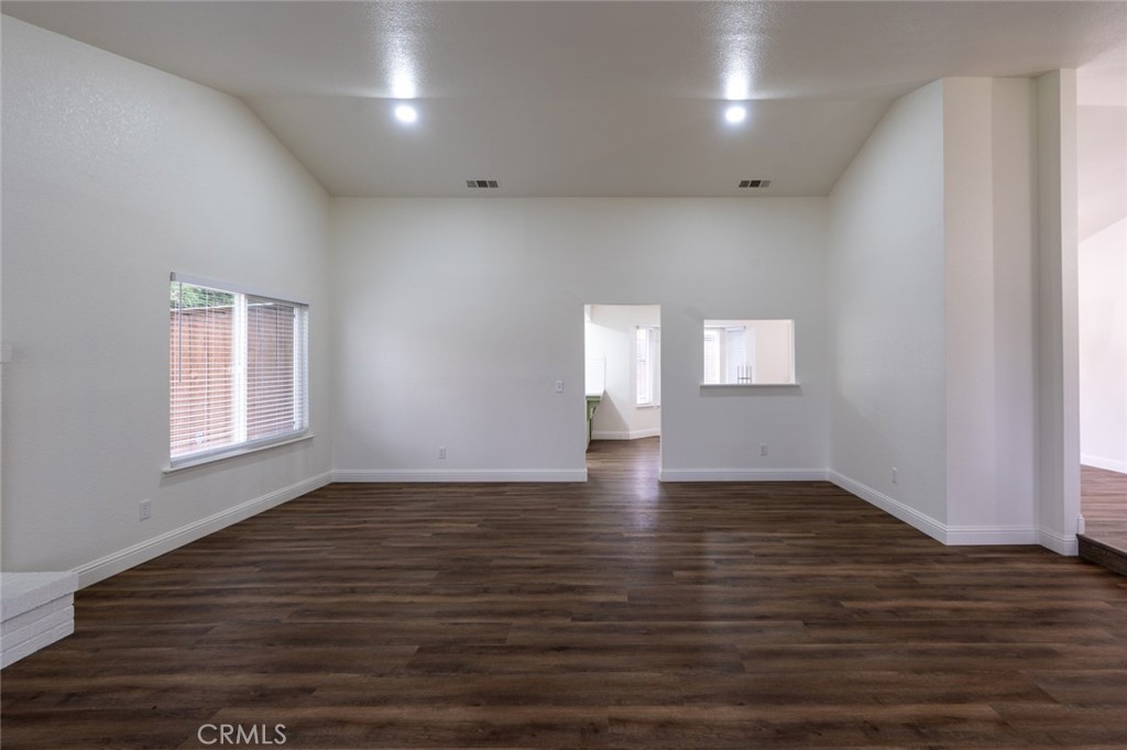 899 La Jolla Way, Merced, CA 95348