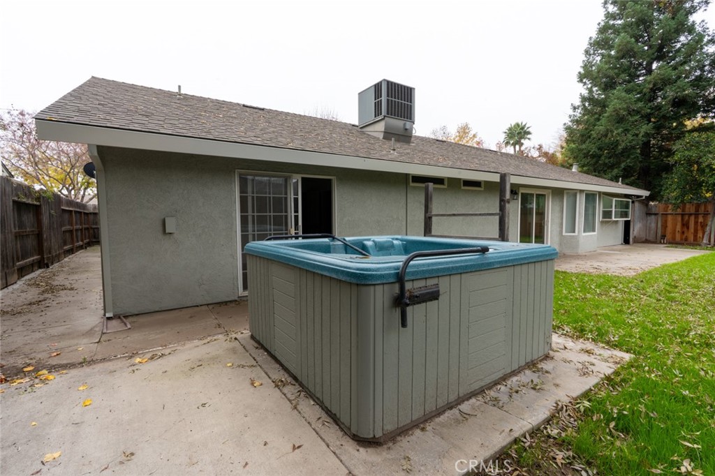 899 La Jolla Way, Merced, CA 95348