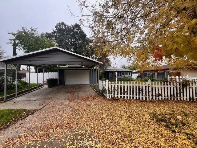 1880 Barnett, Merced, CA 95340