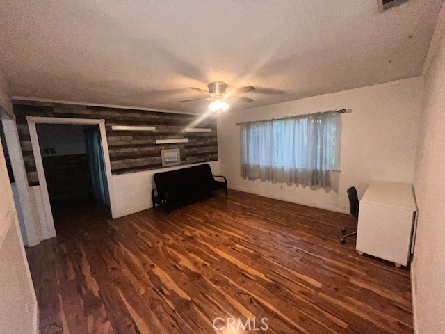 1880 Barnett, Merced, CA 95340