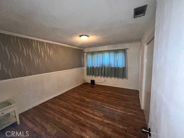 1880 Barnett, Merced, CA 95340