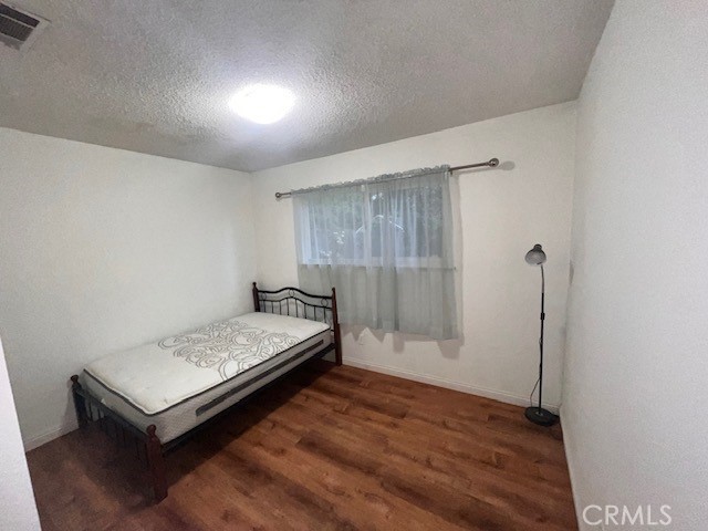 1880 Barnett, Merced, CA 95340