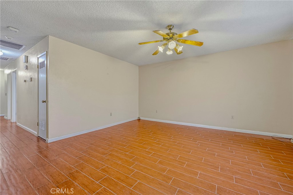 3447 La Jolla, Merced, CA 95348