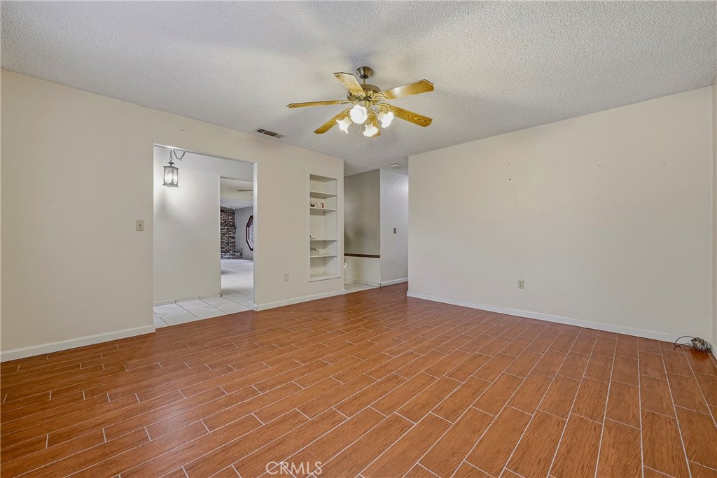 3447 La Jolla, Merced, CA 95348