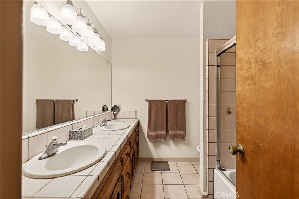 2480 Palora, Atwater, CA 95301