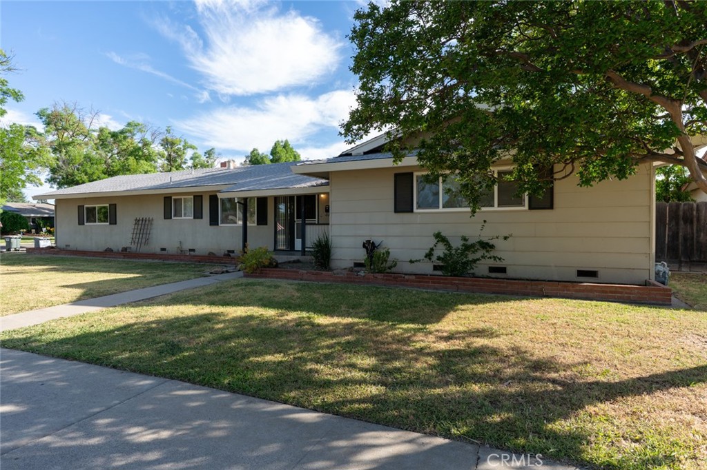 635 Brookdale, Merced, CA 95340