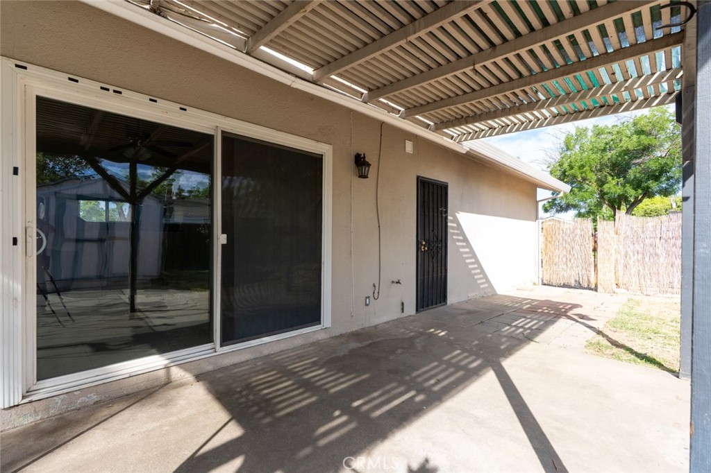 635 Brookdale, Merced, CA 95340