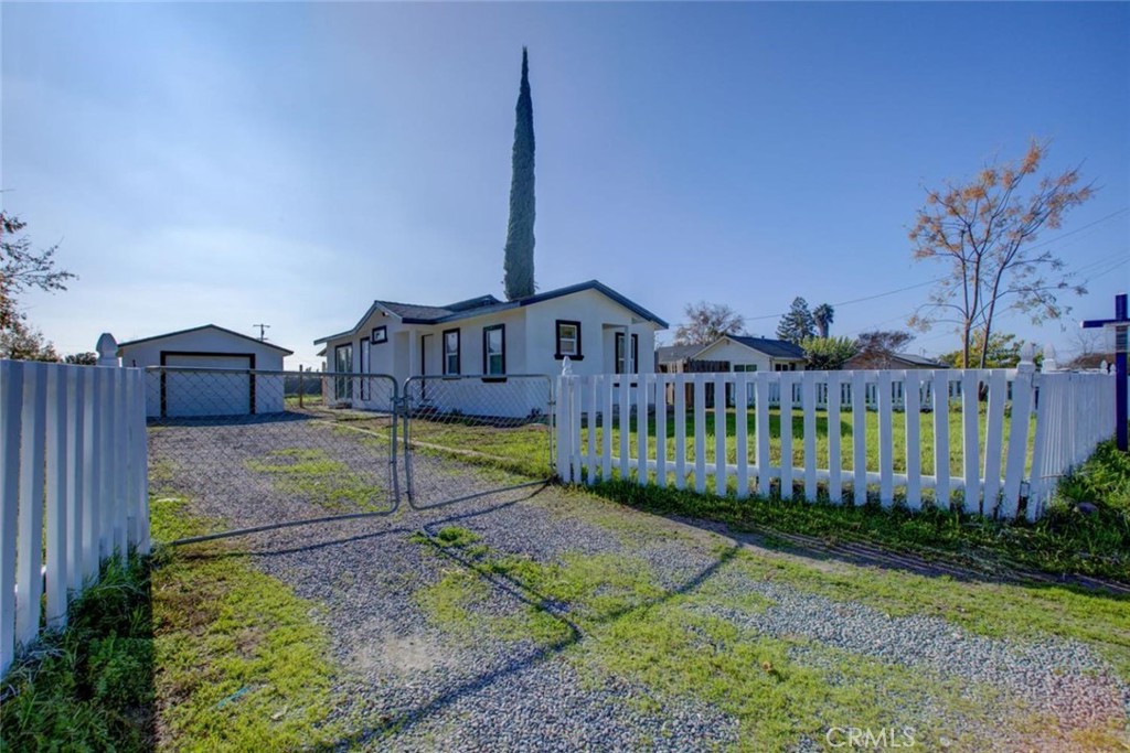 7577 Walnut, Winton, CA 95388