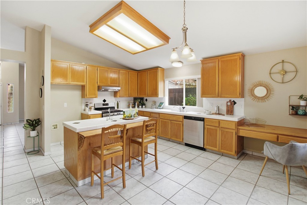 2128 Spy Glass Ct, Merced, CA 95340