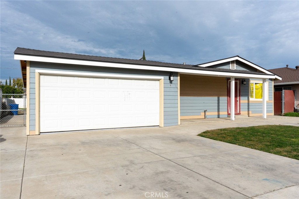 1821 W 8th St, Merced, CA 95341