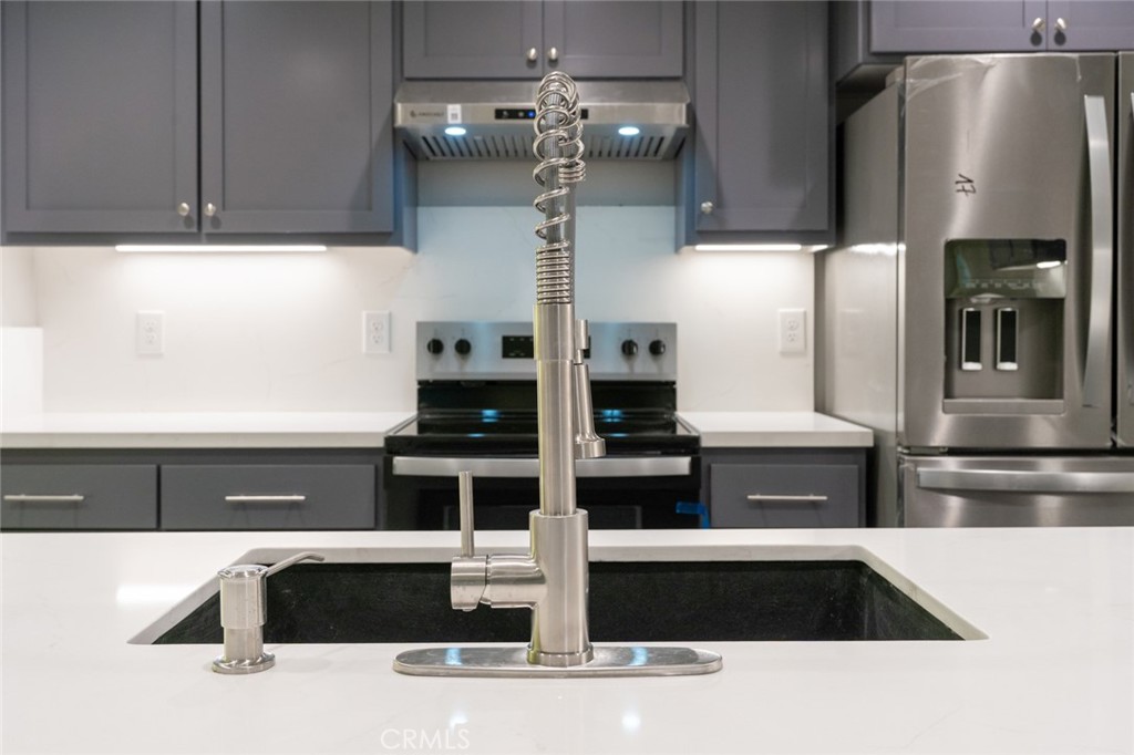 1821 W 8th St, Merced, CA 95341