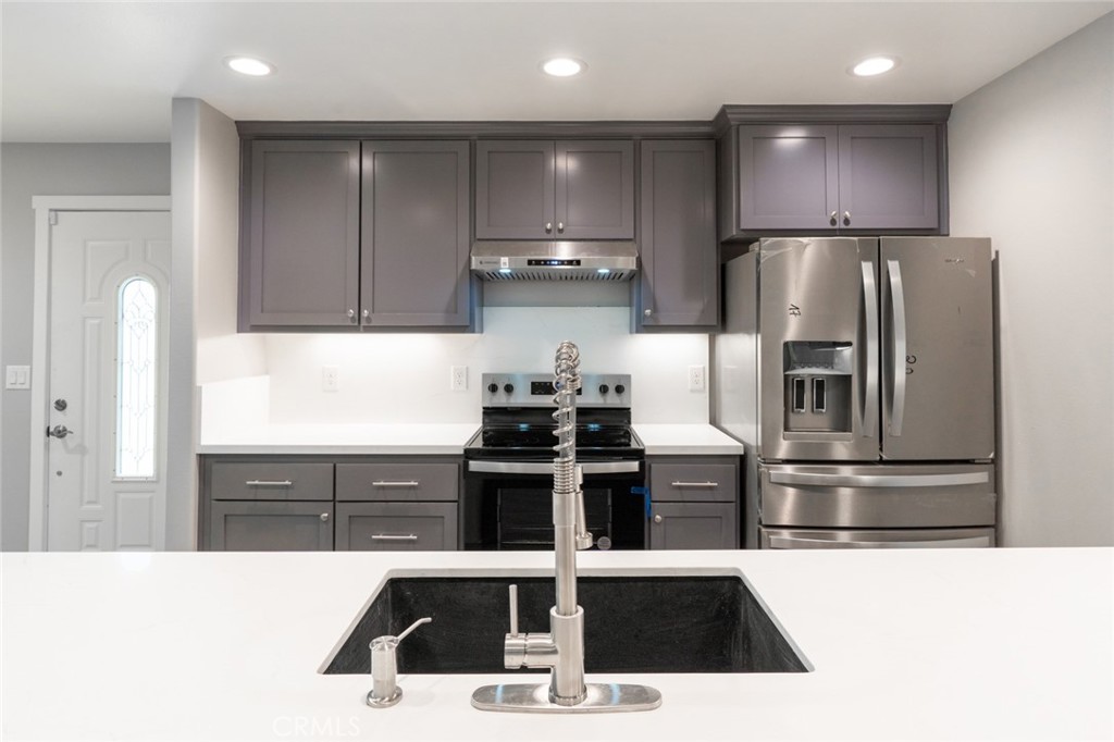 1821 W 8th St, Merced, CA 95341