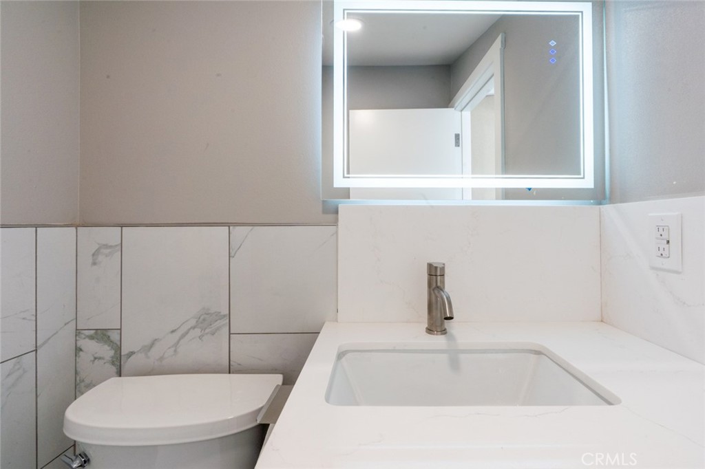 1821 W 8th St, Merced, CA 95341