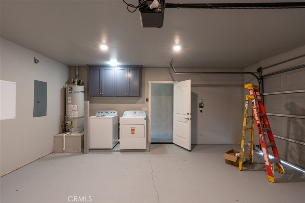 1821 W 8th St, Merced, CA 95341