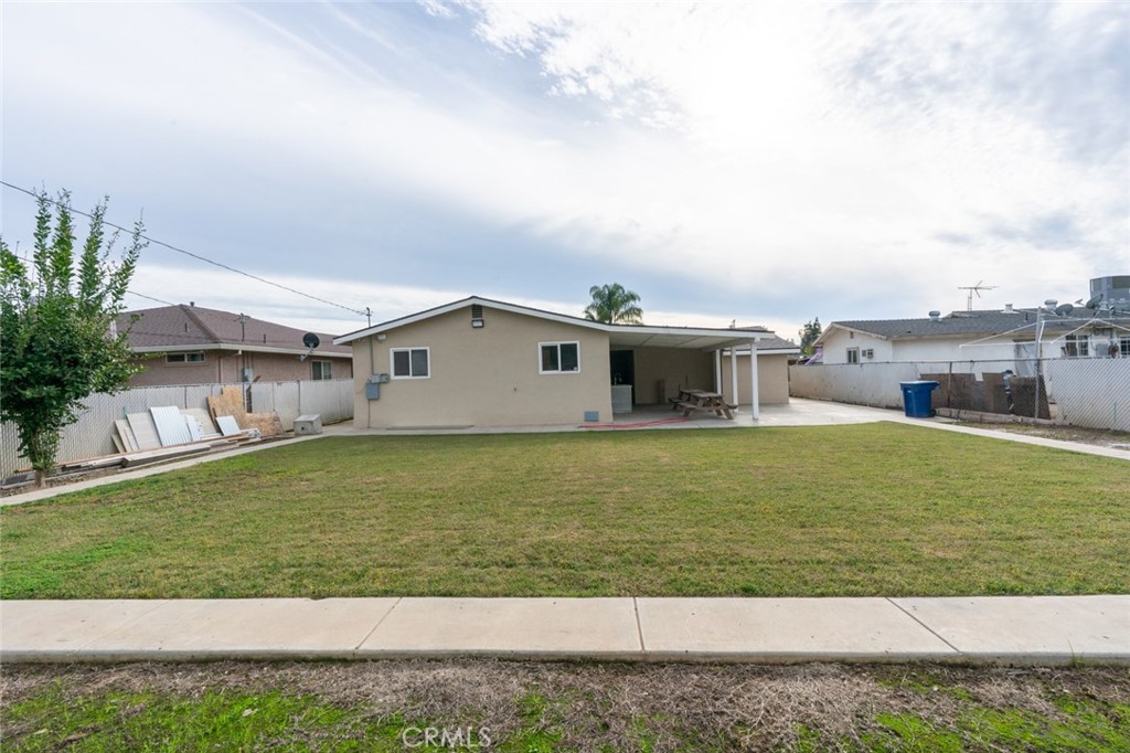 1821 W 8th St, Merced, CA 95341
