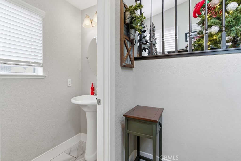 628 Crater, Modesto, CA 95351