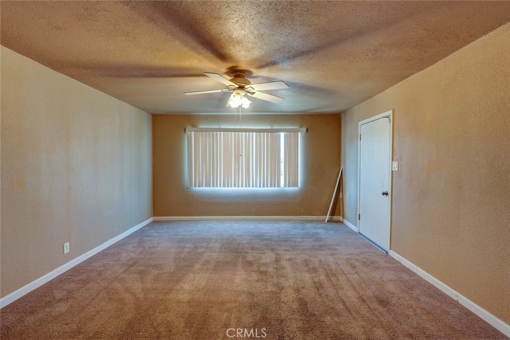 1402 S Nevada Ave, Los Banos, CA 93635