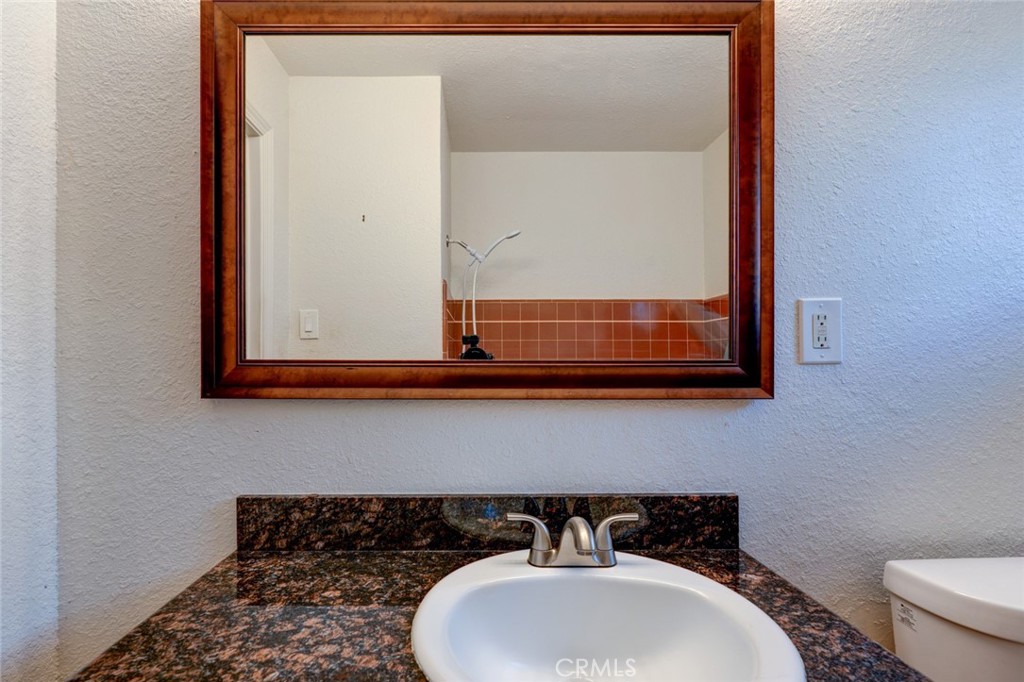 1402 S Nevada Ave, Los Banos, CA 93635