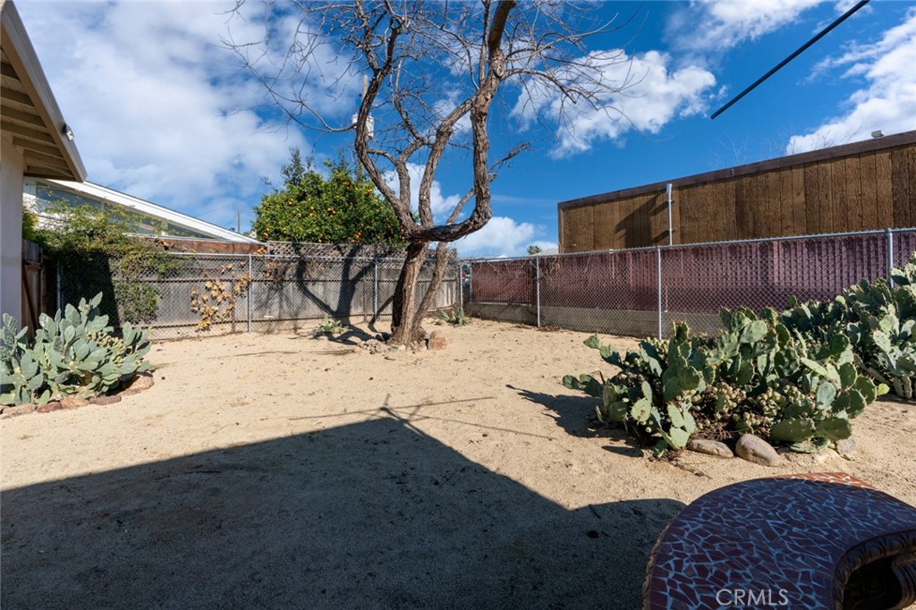 1402 S Nevada Ave, Los Banos, CA 93635