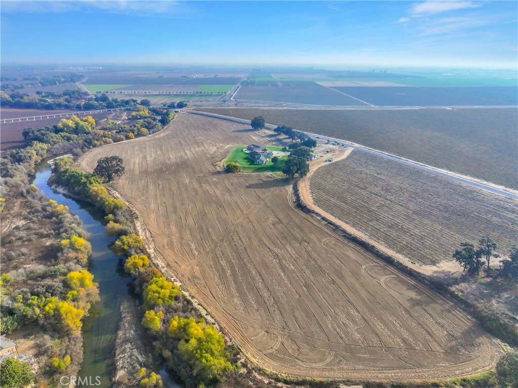 20170 River Rd, Stevinson, CA 95374