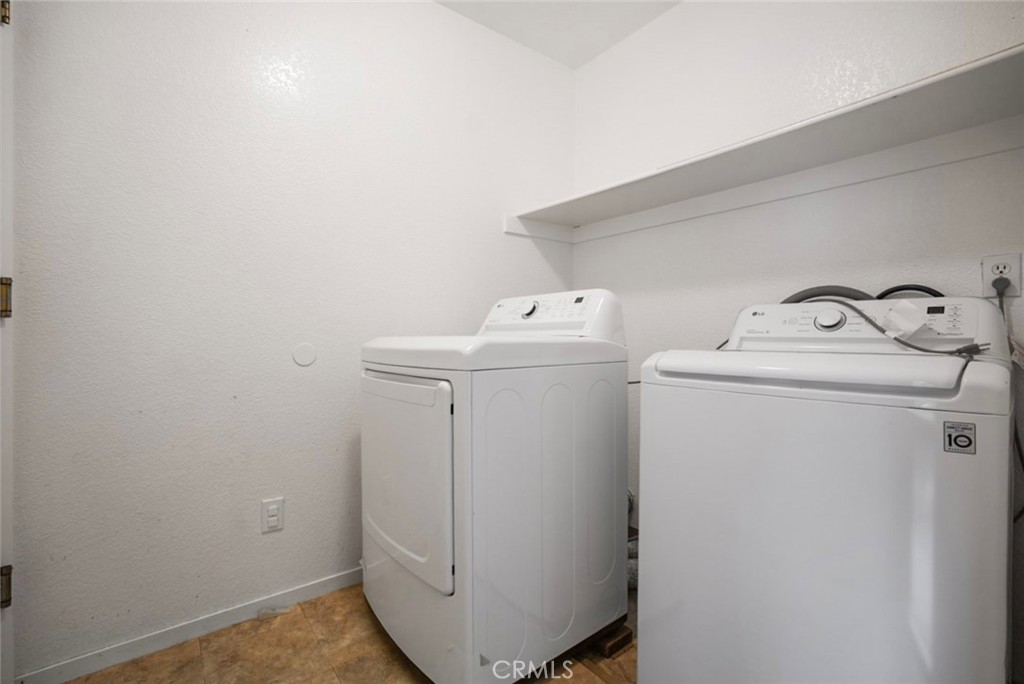 1874 Hartnell Ct, Los Banos, CA 93635