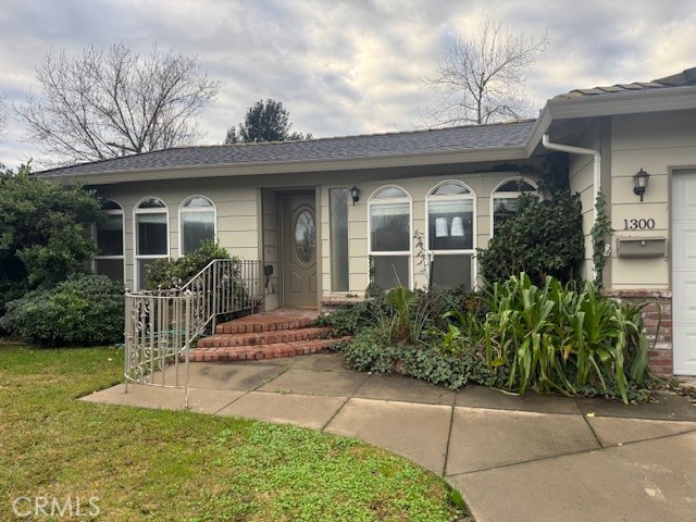 1300 Kensington Dr, Merced, CA 95340