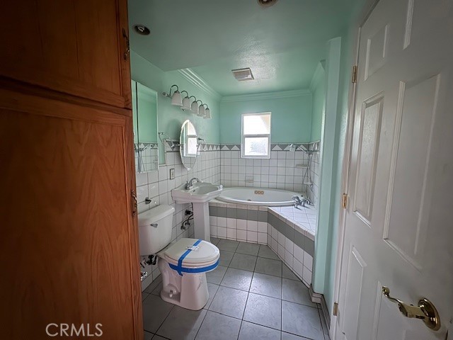 1300 Kensington Dr, Merced, CA 95340