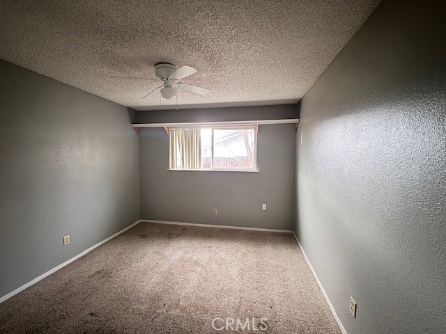 1300 Kensington Dr, Merced, CA 95340