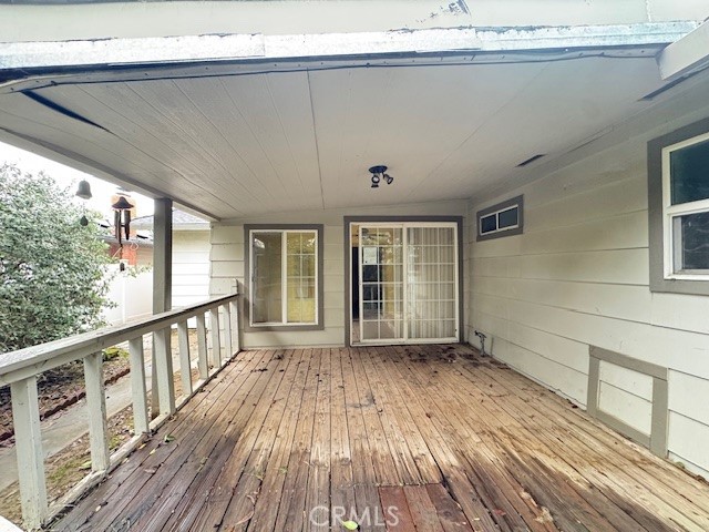 1300 Kensington Dr, Merced, CA 95340