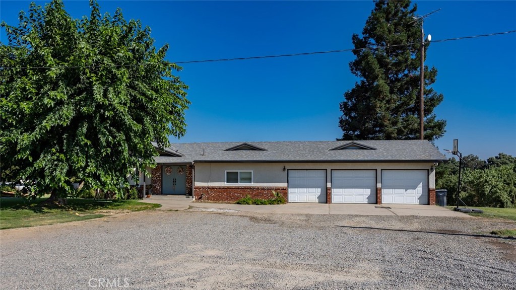 9337 Creekside Ln, Modesto, CA 95357