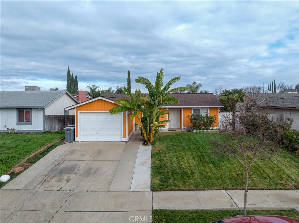 49 W Swallow, Merced, CA 95341