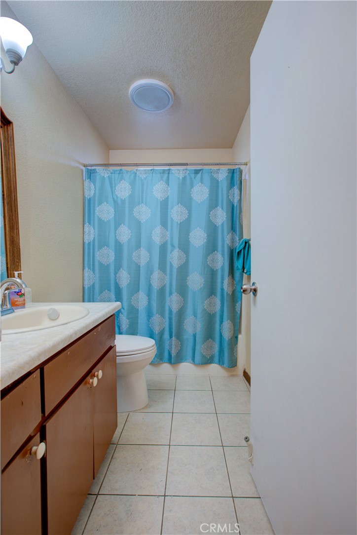 49 W Swallow, Merced, CA 95341